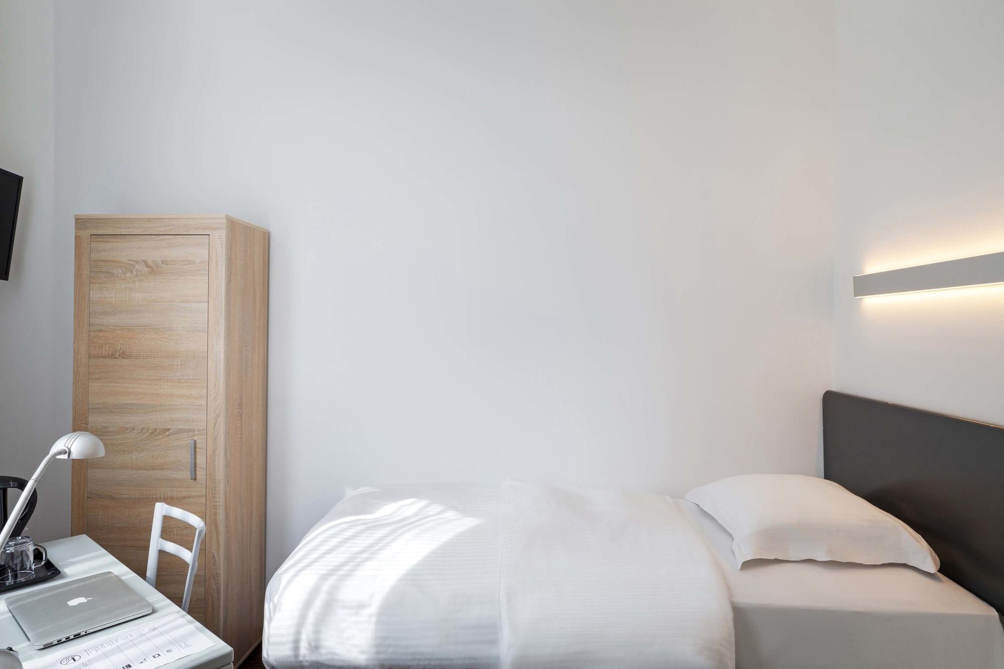 Hotel Argus By Happyculture Saint-Gilles Exterior photo