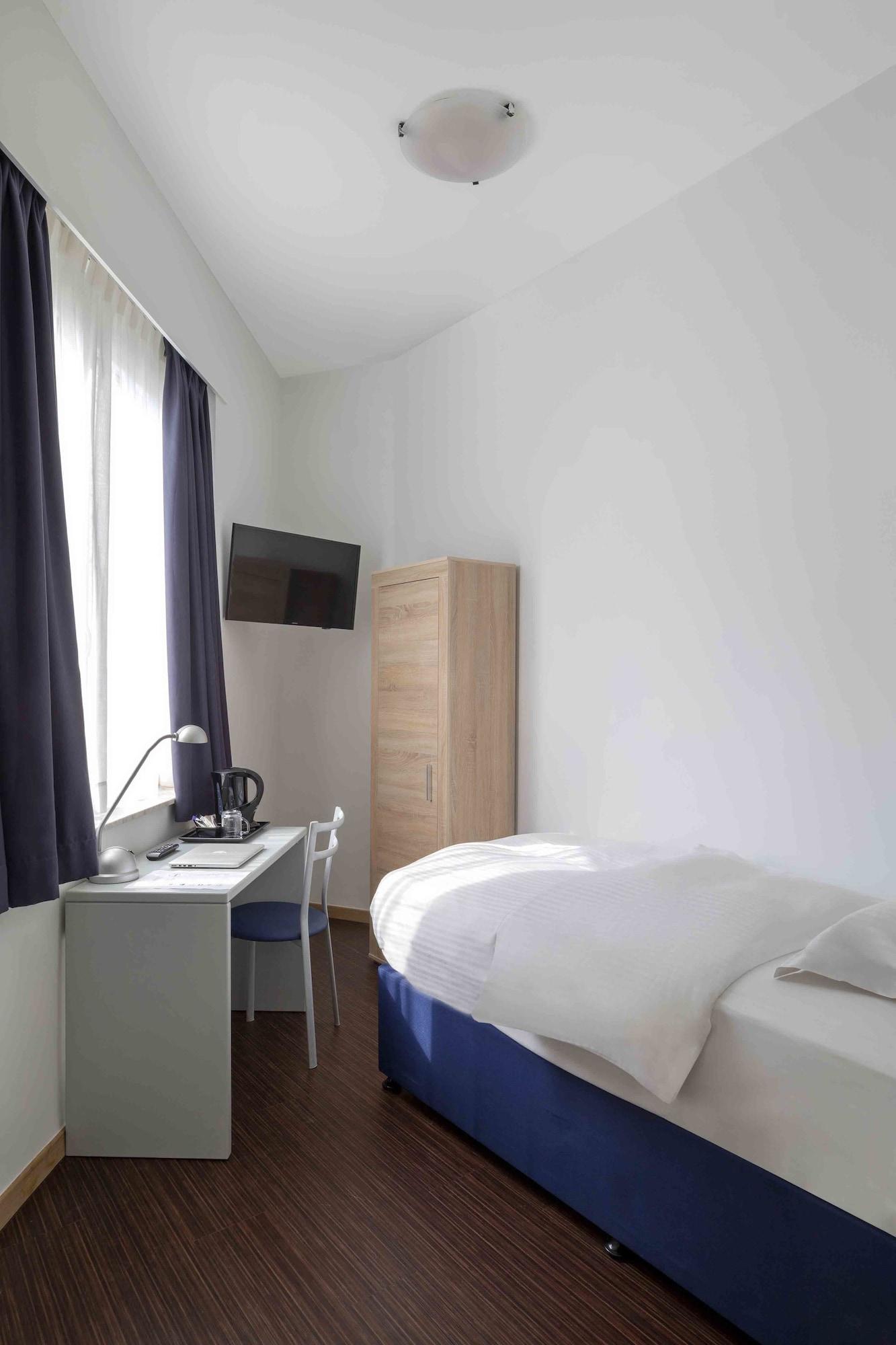 Hotel Argus By Happyculture Saint-Gilles Exterior photo
